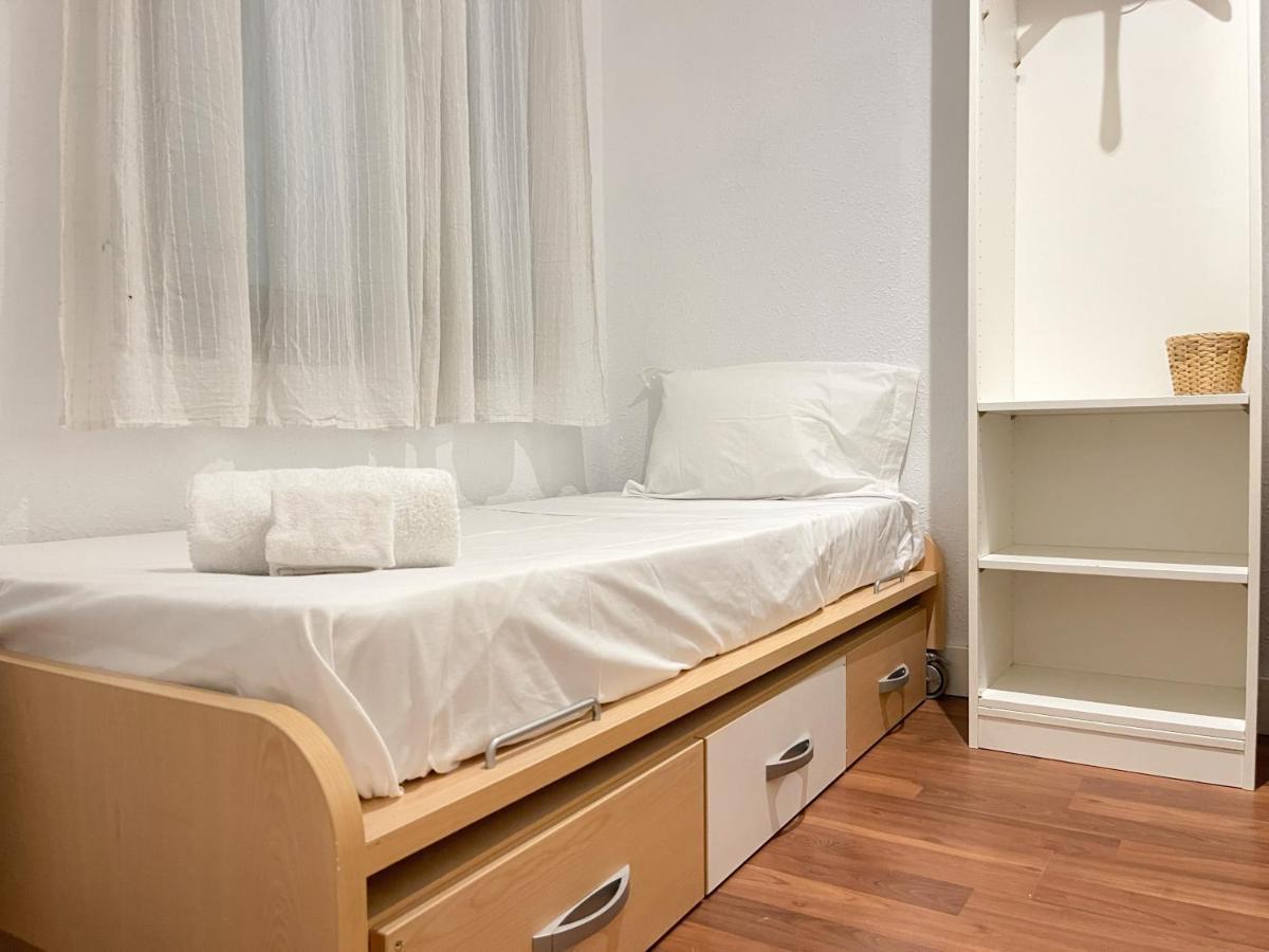 Apartamento Sagrada Familia Castillejos - Barcelona — Photos 2